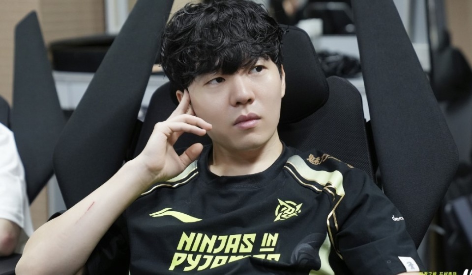 九游在线玩游戏|Rookie在加拿大队比赛中赛事规则更新,高光表现引发热议!的简单介绍